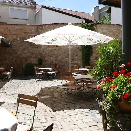 Гостевой дом Gasthaus Zum Taubchen Wendelsheim